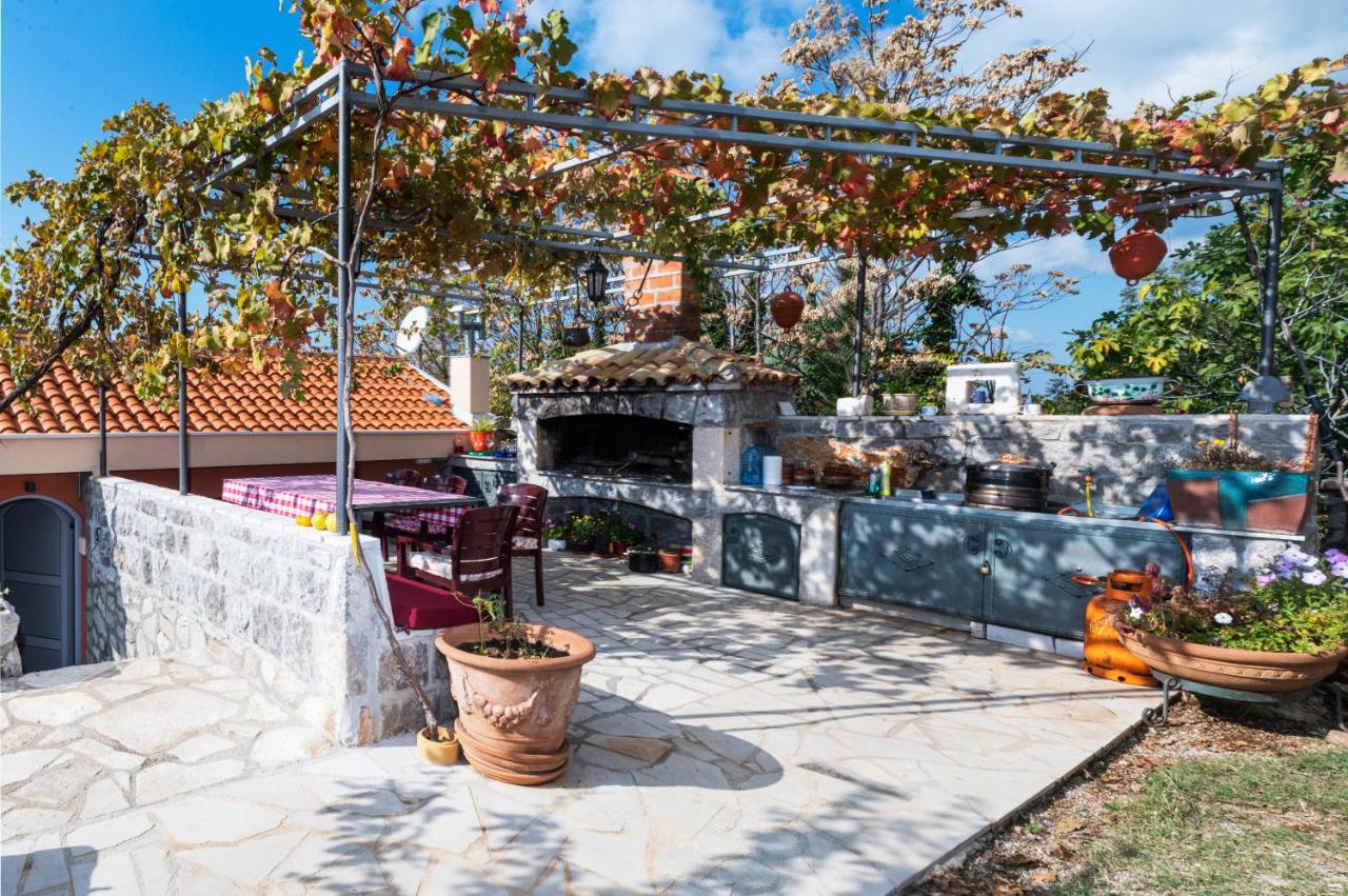 בודווה Apartmani Kamena Ruza מראה חיצוני תמונה
