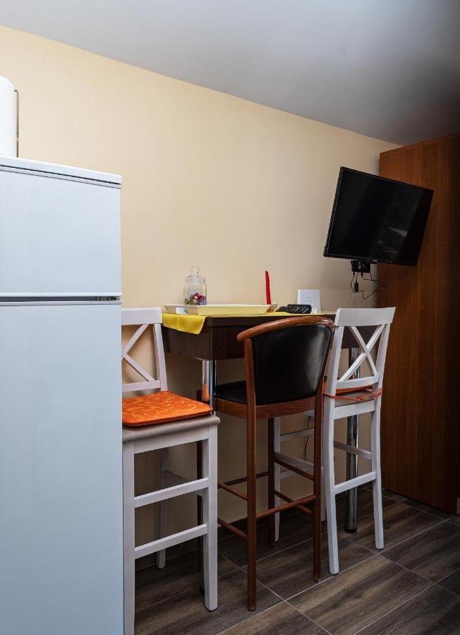 בודווה Apartmani Kamena Ruza מראה חיצוני תמונה