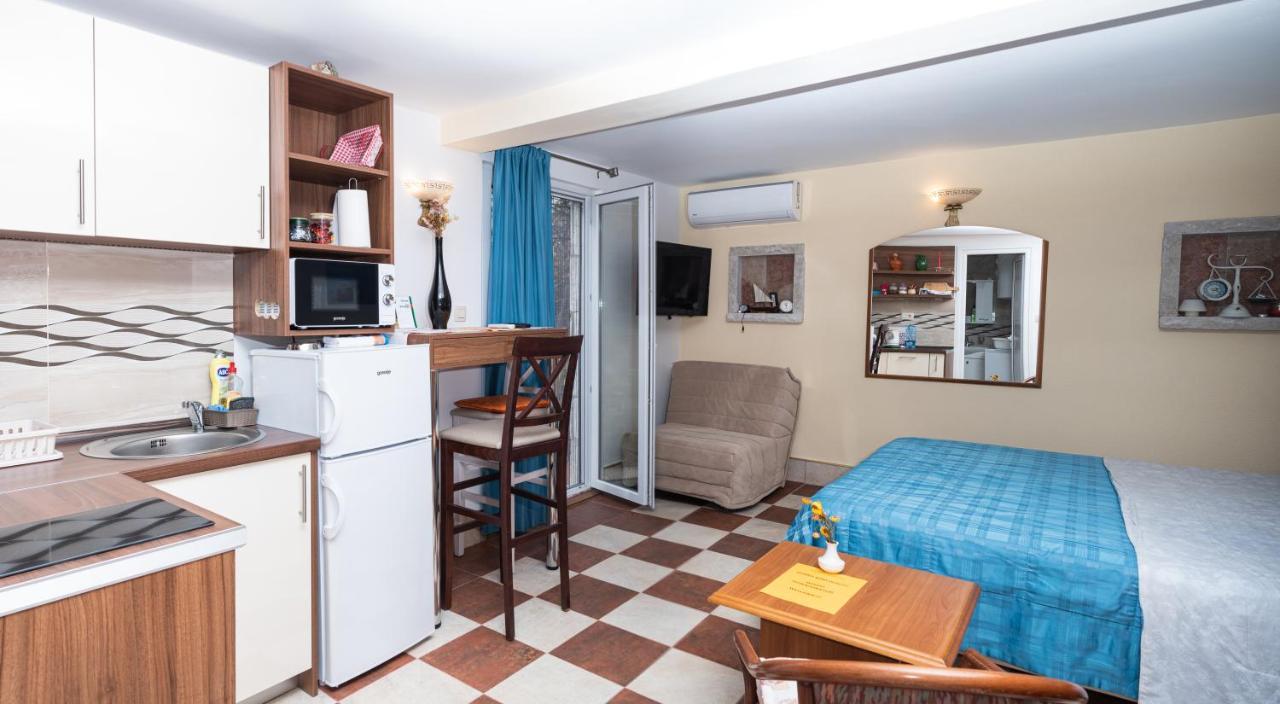 בודווה Apartmani Kamena Ruza מראה חיצוני תמונה