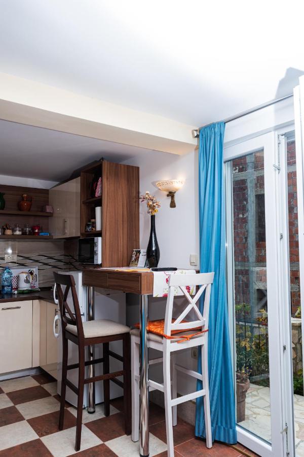 בודווה Apartmani Kamena Ruza מראה חיצוני תמונה